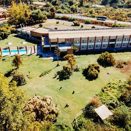 Hotel Limari Овальє Екстер'єр фото